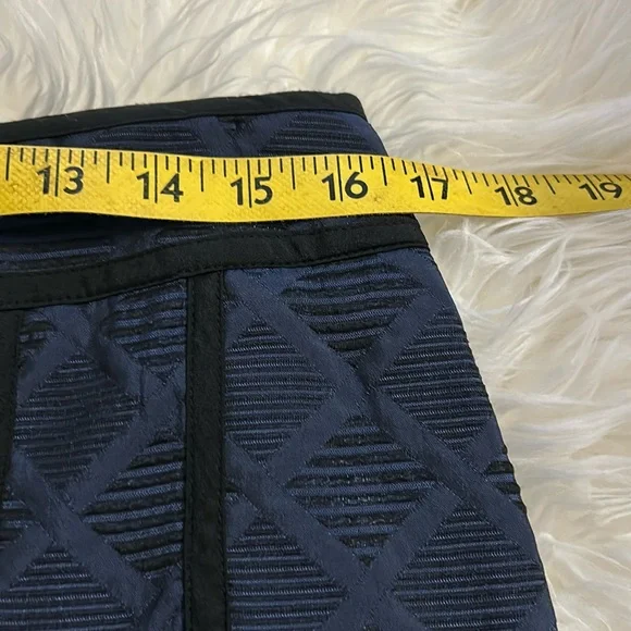 🌸NWOT Gorgeous Ann Taylor Skirt Navy with Black Size 10 Never Worn - Picture 4 of 9